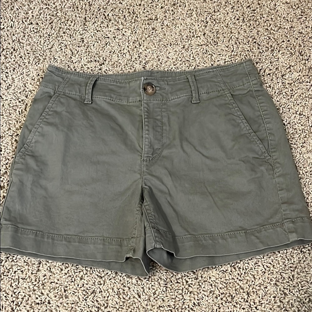 LOFT washed twill 4” short